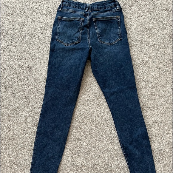 Good American jeans. Good waist high rise skinny. - Picture 3 of 4